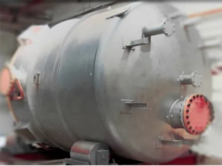 ハステロイ合金製圧力容器